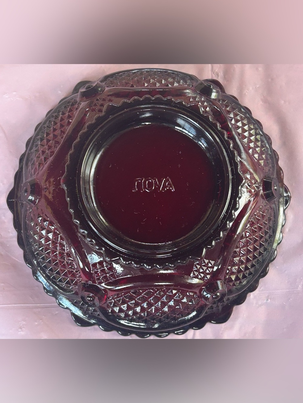 Vintage Avon 1876 Cape Cod Collection Dessert Bowl with White Soaps - Picture 4 of 9